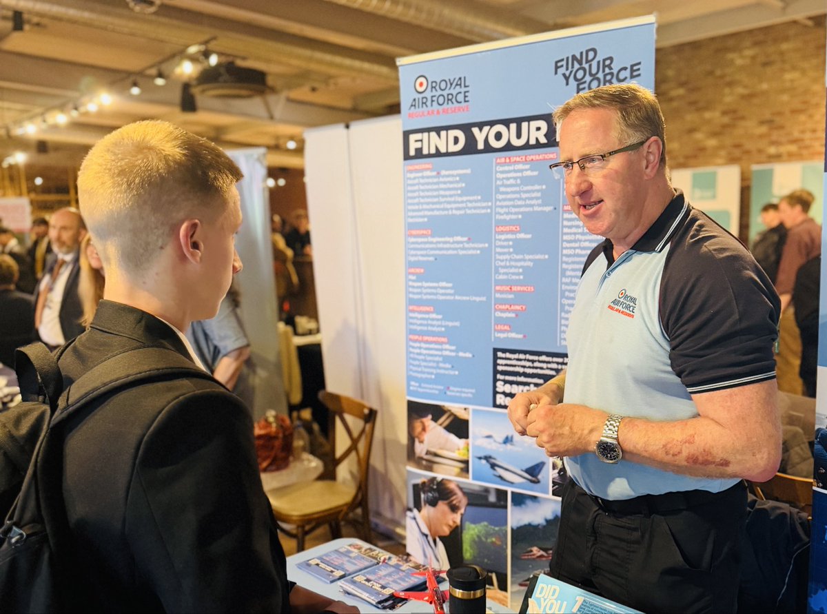 AmazingAccy's tweet photo. Some fantastic conversations happening around the room today! 💬
Students are speaking directly with local employers and finding out where their skills and interests could take them.
#AmazingAccrington #FuturesEvent https://t.co/kU3tJuMqal