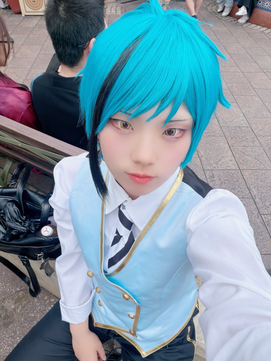 mu_pi7's tweet photo. 27日🏰にいました~✨️

様子のおかしいｵｸﾀ+🧜‍♀️で楽しんでた！
ありえんほど楽しかった🥹
後半は足死んでてまじで申し訳なかったという気持ちしかないけど楽しかったの🥲

🦈も🐙もなんなら🧜‍♀️も様子がおかしかったの🥲
🐬だけまともだったの偉いよね🥹 https://t.co/UgkzfaH4Q8