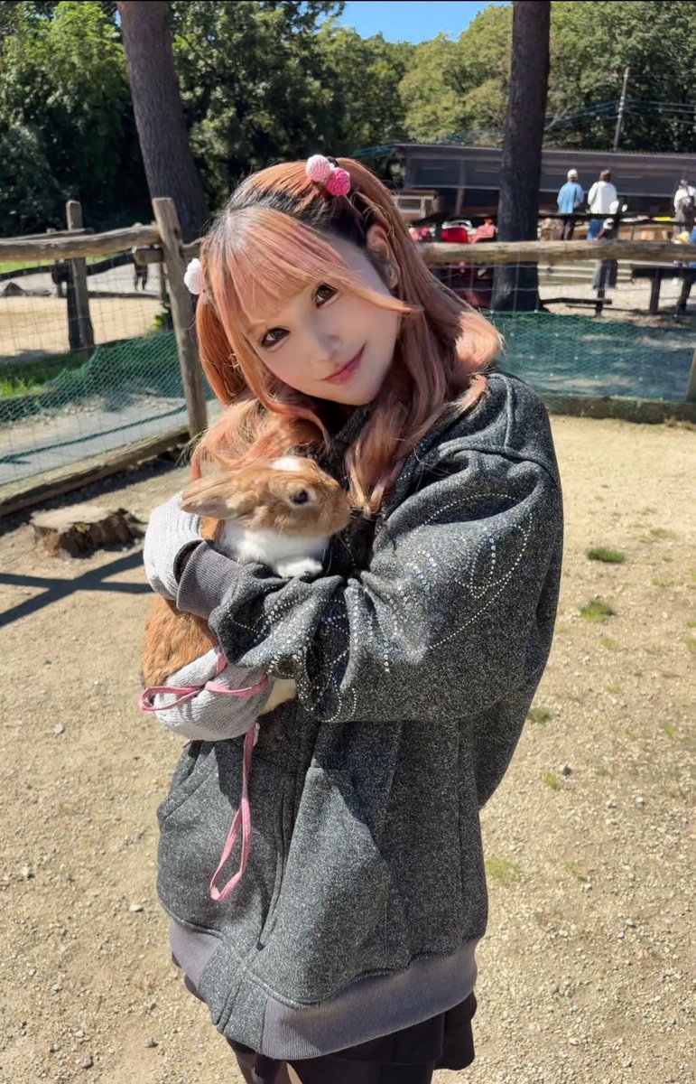 _O_w_O__b's tweet photo. はじめて魚釣った！どう森の住人の気持ちになれた🎣🎣♡ https://t.co/frdTxLsgzT