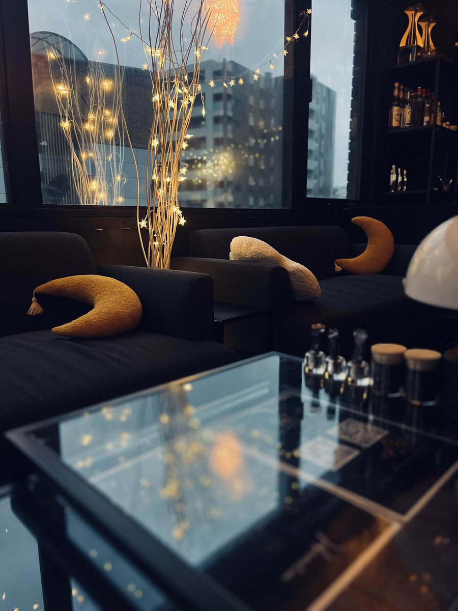 Shisha_Noct's tweet photo. Shisha Lounge Noct.オープンしました‼️
本日もご来店お待ちしてます❗️

【本日のスタッフ】

OPEN~LAST: B.I.G.J (@XX2x2x7)

#上野   #御徒町   #湯島  #シーシャ #水タバコ #バー #BAR #シーシャバー https://t.co/sVvqc1VBze