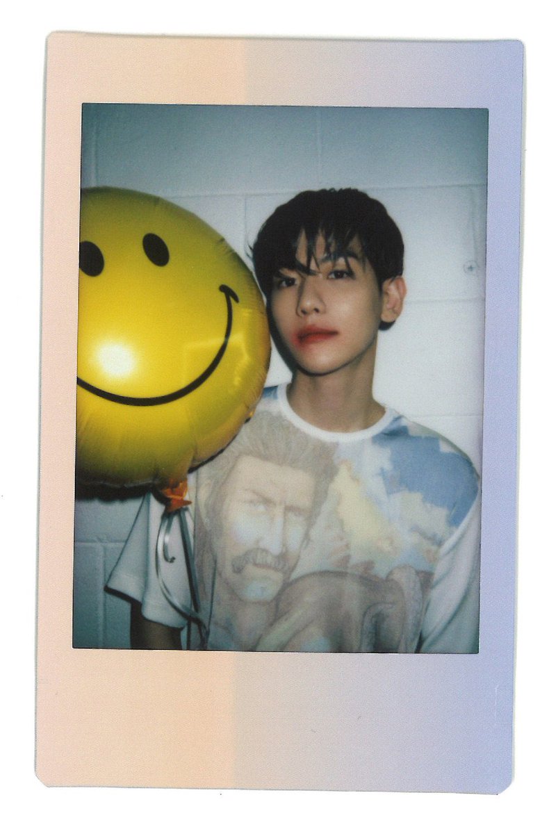 bh__0_512's tweet photo. 하😭 https://t.co/jMNwXMUN8K