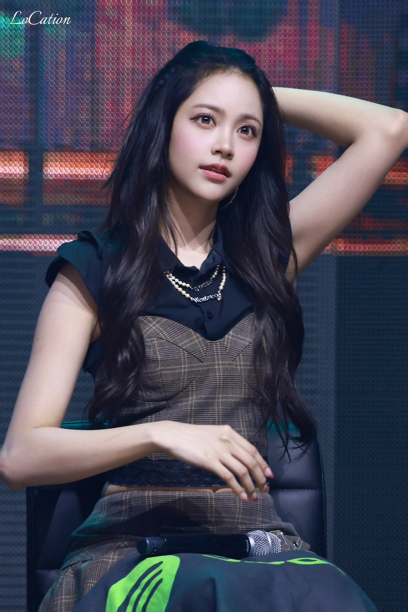 H2HCARMEN_INA's tweet photo. 021026 Spotify CLOSER 🎶

📸 ©LocatedinCARMEN

#Hearts2Hearts #CARMEN #카르멘
@Hearts2Hearts https://t.co/BsP1KruuF1