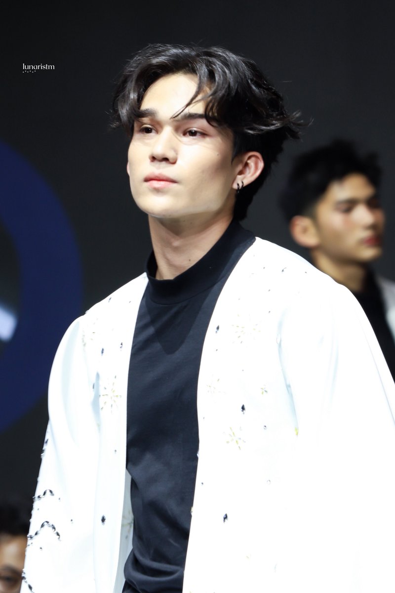 lunaristm's tweet photo. ตึง ๆ เลยคับ 

VINO AT SIAM CENTER BIFW26

#SiamCenterBIFW2026xVino
#vinochavid @vinoyrn https://t.co/pQZowuITr1