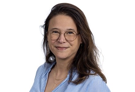 gemeentehia's tweet photo. 🎉 Vandaag is onze wethouder Jauharina Oelfke-ten Seldam jarig. Gefeliciteerd Jauharina! 🇳🇱 https://t.co/bp9pu1wDdT