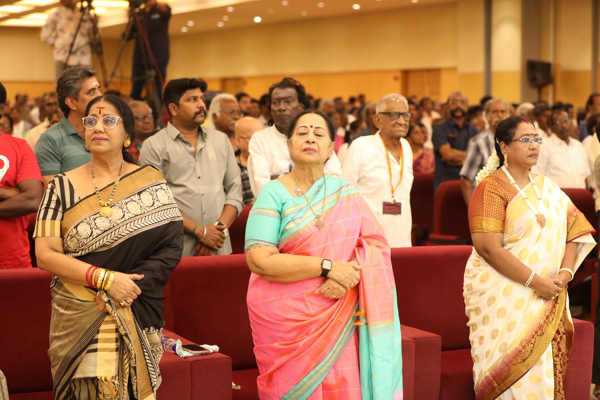 siaaprnews's tweet photo. The South Indian Artistes Association
70th Annual General Body Meeting stills!
Members !
#NadigarSangam #ns #siaa
#actornasser #Vishal #Karthi #PoochiSMurugan
#karunaas
#johnsoncinepro https://t.co/qUzicZFauM