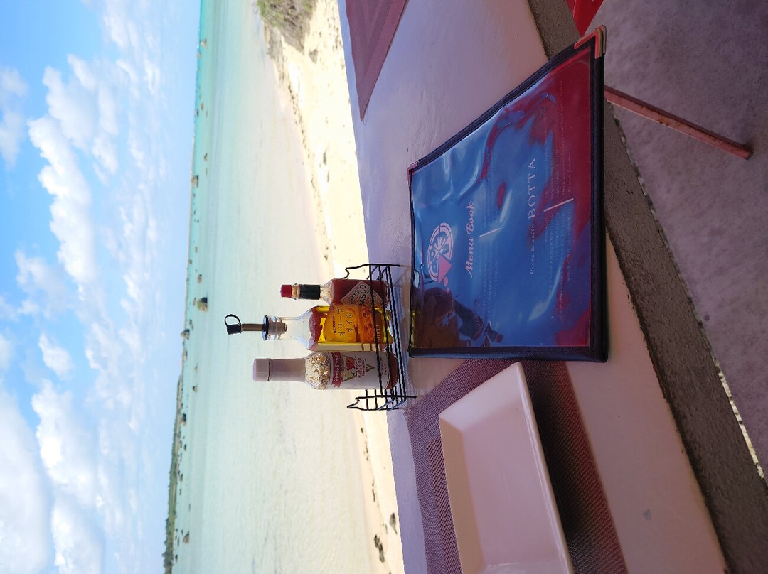 MarkMunozpgbx's tweet photo. Found the hidden charm of Xia'na'lu Island! Quiet coastlines, unique local vibes, a perfect spot to relax. https://t.co/xWz9d0xzfB