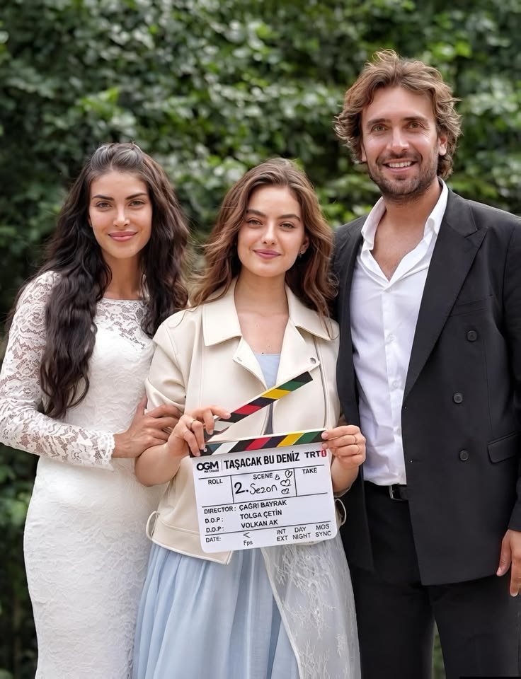 KaryTurk's tweet photo. Bu gece Taşacak Bu Deniz'in 2. sezonu başlıyor! 🔥🌊 Yeni sezon için heyecanlı mısınız?

#TaşacakBuDeniz #TaşacakBuDeniz2Sezon https://t.co/hgJ6ZWgi0y