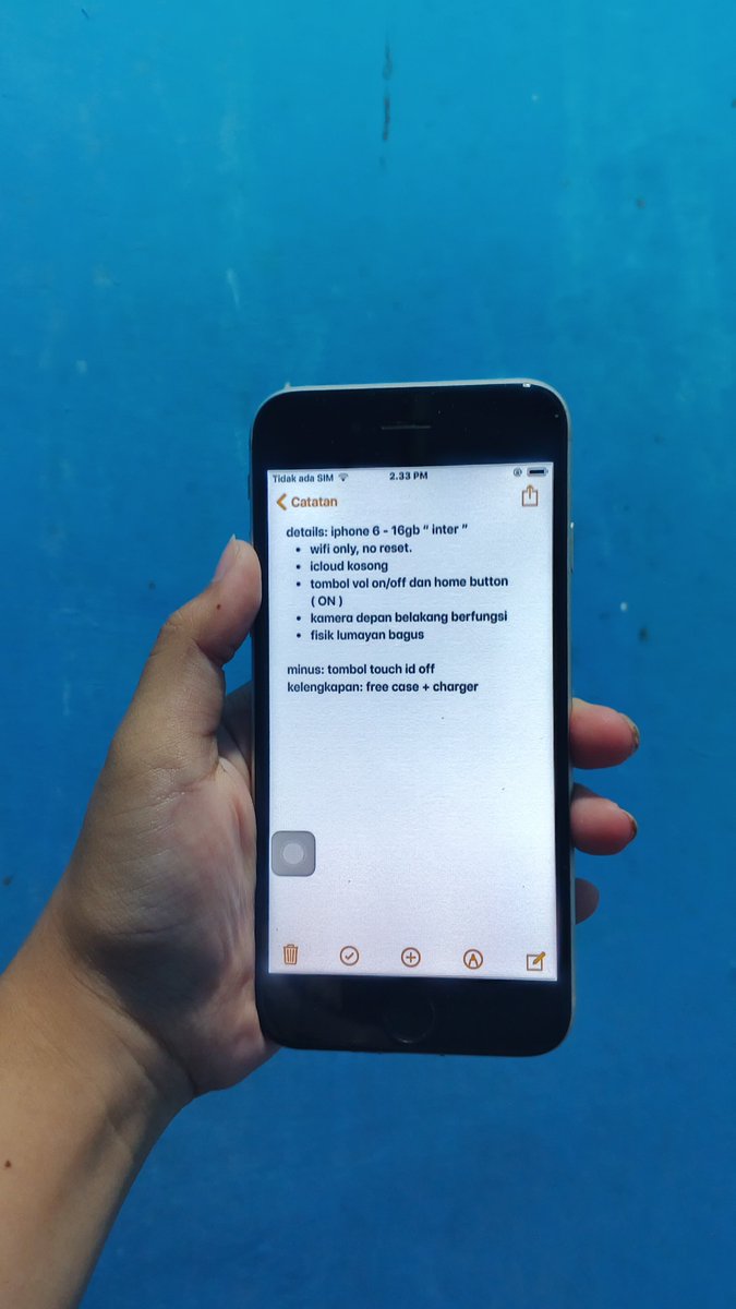 sheiralds's tweet photo. — wts / want to sell iphone 6 16gb grey and wifi only
IDR 600.000 bisa nego tipis.

✧oren 🍊, price exc adm
✧ details cek foto 

tg. #zonauang #zonajajan #zonabu #ip6 https://t.co/gslgjsq6DY