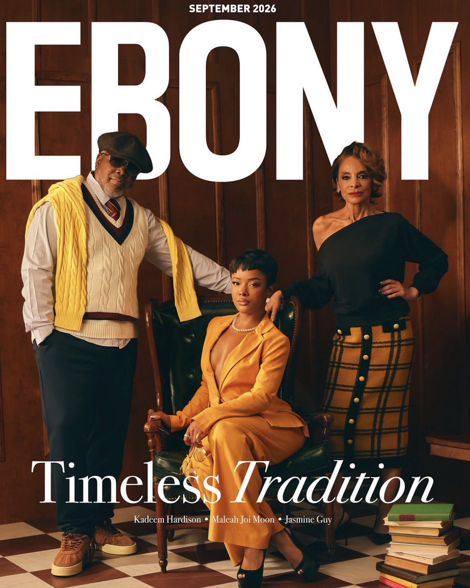 realsiyy's tweet photo. the waynes. fine clearly runs in the family https://t.co/96a5el3NWy