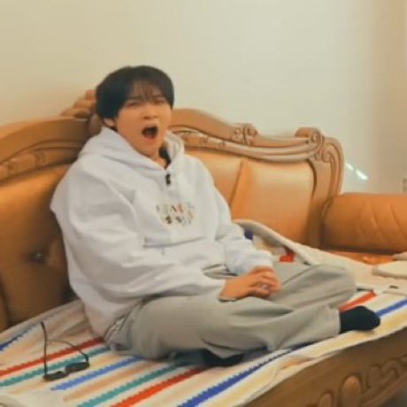 rainnieshar0n's tweet photo. แฮพึโดนต้มกันทั้งtimeline https://t.co/xLSq35s5mJ