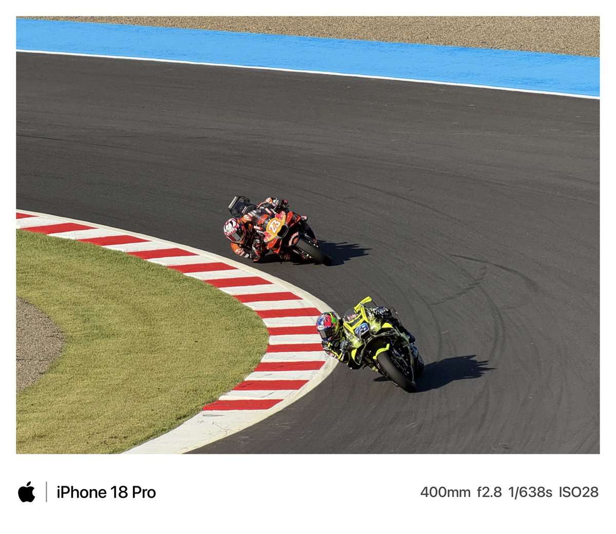 sme_dley's tweet photo. なんとかなれ〜で撮って奇跡的にブレなかった藍くんをお裾分け📷
#JapaneseGP
#MotoGP
#AiOgura
#小椋藍 https://t.co/5F9cUuMkvY