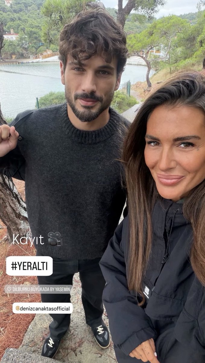aysellendiniz's tweet photo. Ne yani bize gerçekten adada yasak aşkmı izlettirecekler. Behlül ve Bihter'in taş evini bize verin hemen https://t.co/A0aTmhGmev