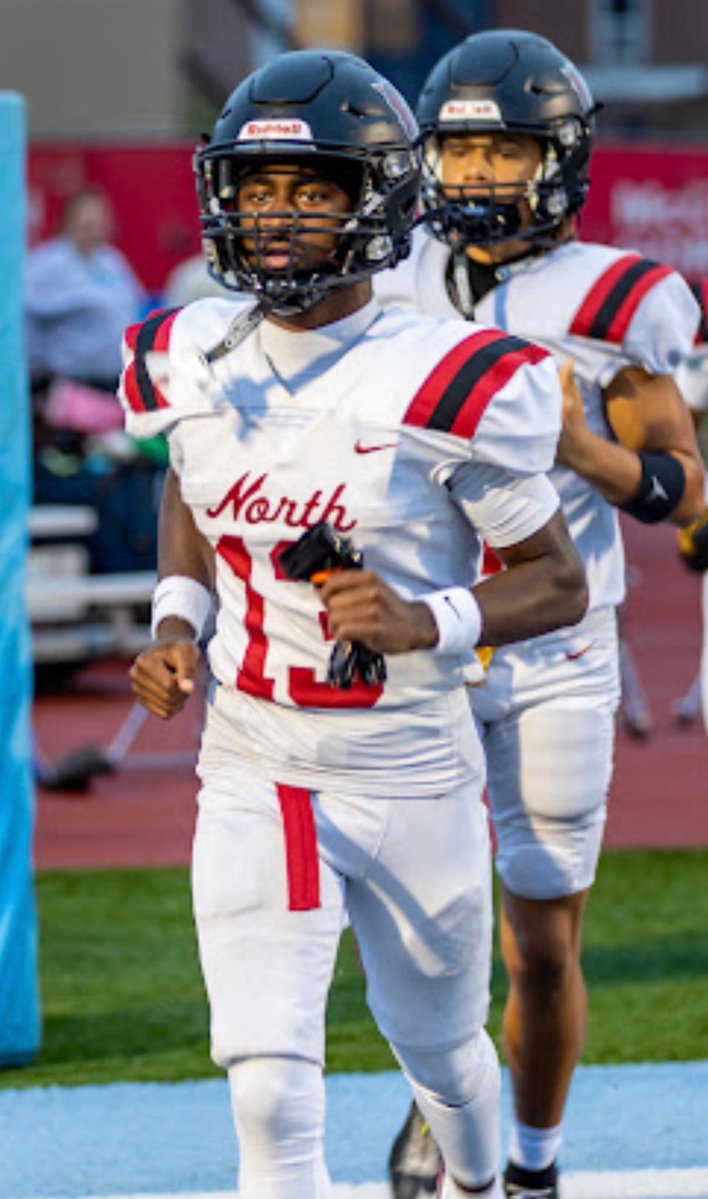 _AaronMcIntosh's tweet photo. 💥 GAME DAY!
7 PM @ Bronco Stadium
@LSNorthFootball vs. St. Joe Central
#GoTime https://t.co/GH8QYqoRPu