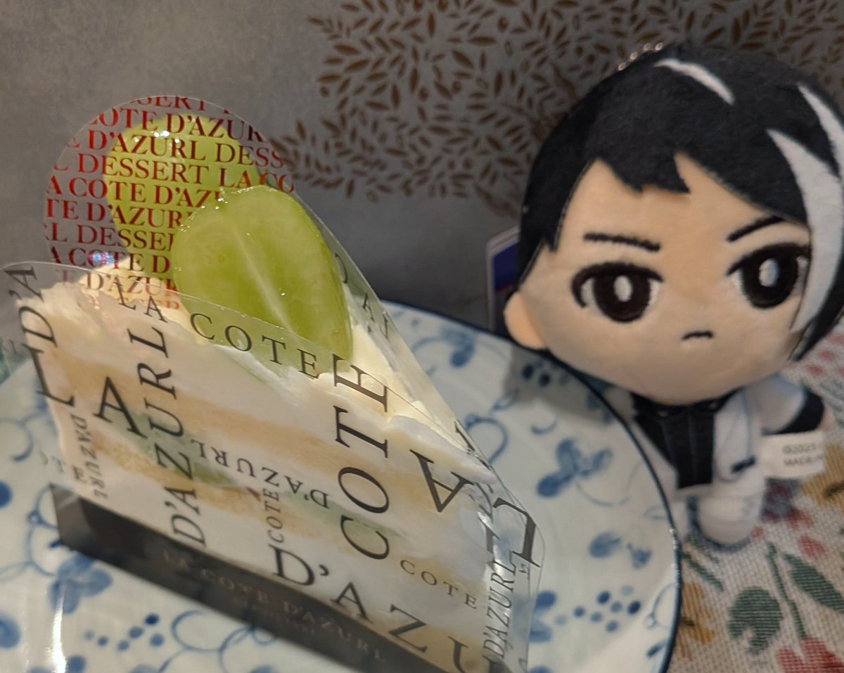 mame_siru's tweet photo. 小鷹さんお誕生日おめでとうございます🎉そしてわたしも誕生日なのでケーキをたべます🎶
お互い健康に気をつけていこうな👊👊👊👊👊 https://t.co/RNFaS8yJiU