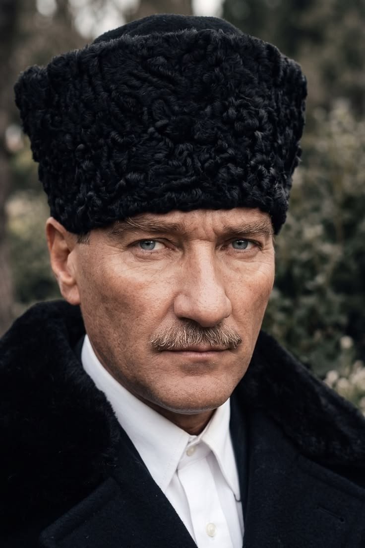 iffettturearkan's tweet photo. Atatürk Diyor ki:
"Biz bu müesseseyi (Cumhuriyeti) hacılara, hocalara terk etmek için meydana getirmedik. (Cumhuriyet) müessesesinin bir müstebit (zorba) eline geçeceğini mezarımda bile duysam,millete karşı haykırmak isterim.
Cumhuriyetin milletin kalbinde kök saldığını görmek yegane emelimdir."
Dünyanın En Büyük Devrimcisi Atatürk'tür.🇹🇷