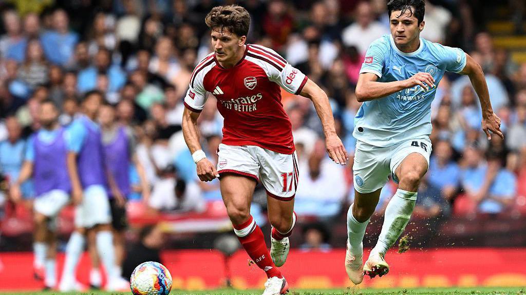 dimitrismanakos's tweet photo. 🚨 CHRISTOS TZOLIS is likely to miss the following games for Arsenal:

❌ Leeds — October 10
❌ Lille — October 13
❌ Nottingham Forest — October 18
❌ Bayern Munich — October 21
❌ Everton — October 24
❌ Fleetwood — October 27

The ONLY certain thing is that he will be back in November, for Arsenal’s first game of the month against Liverpool. 🔴🇬🇷

#Arsenal #Tzolis #AFC #Gunners