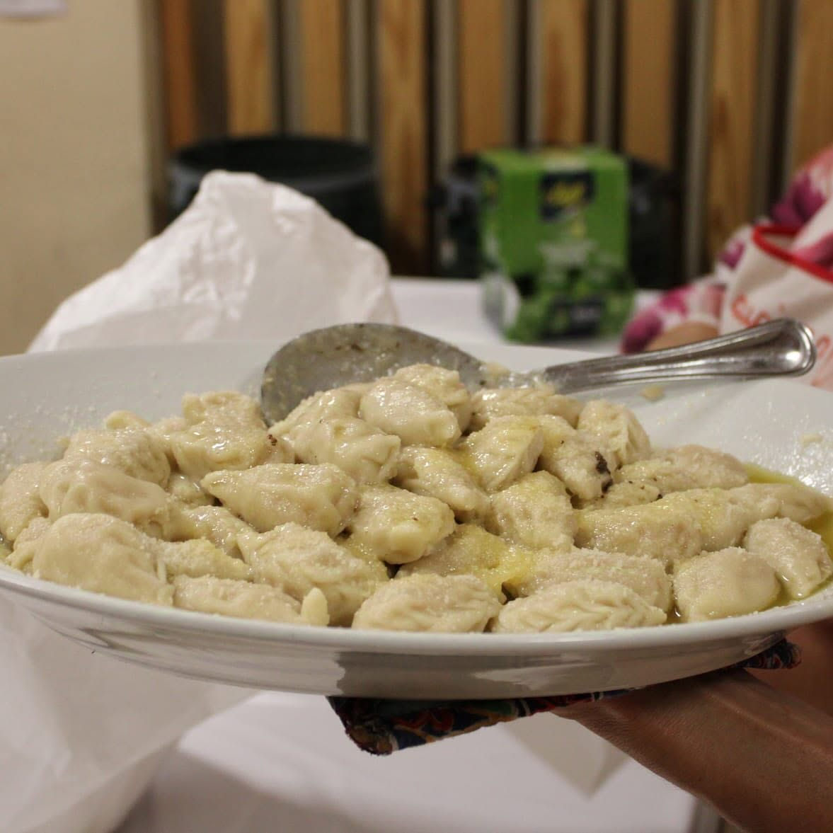 VoceCamuna's tweet photo. Buongiorno!🌞Siamo a ottobre, e a #Monno torna la tradizionale Festa della Patata 🥔
State con noi:
🎙 Dalle 08:00 alle 23:00, a ogni ora, il Vocegiornale
🕓 16:00 Voce HIts
🕕 18:00 Piccole Cose
🕗 20:00 Rock Zone
🕘 21:00 Dance Fever
📲 Streaming: https://t.co/dfqJf8DG9l https://t.co/IxBQq20hJI