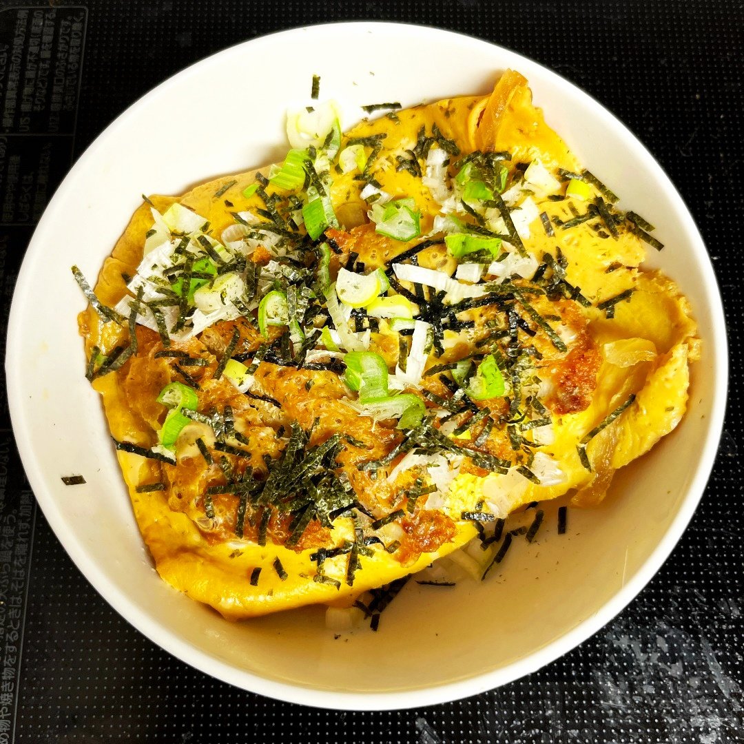 crusher_A's tweet photo. ロースかつ重 https://t.co/81ISPDsIBL