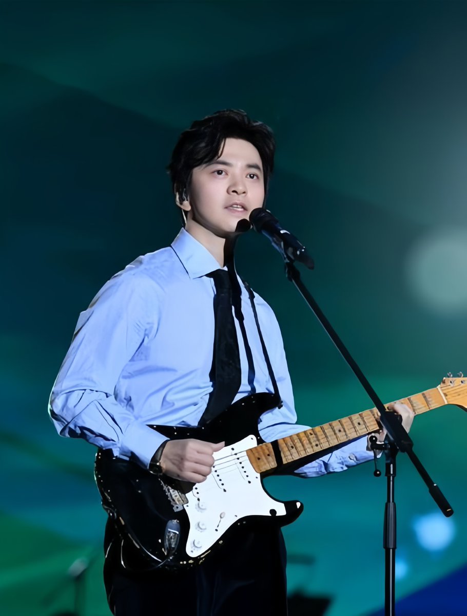 WayneArnolyixa's tweet photo. [This is a song I composed, please listen to it, friends!]， https://t.co/31LYMPaLKD