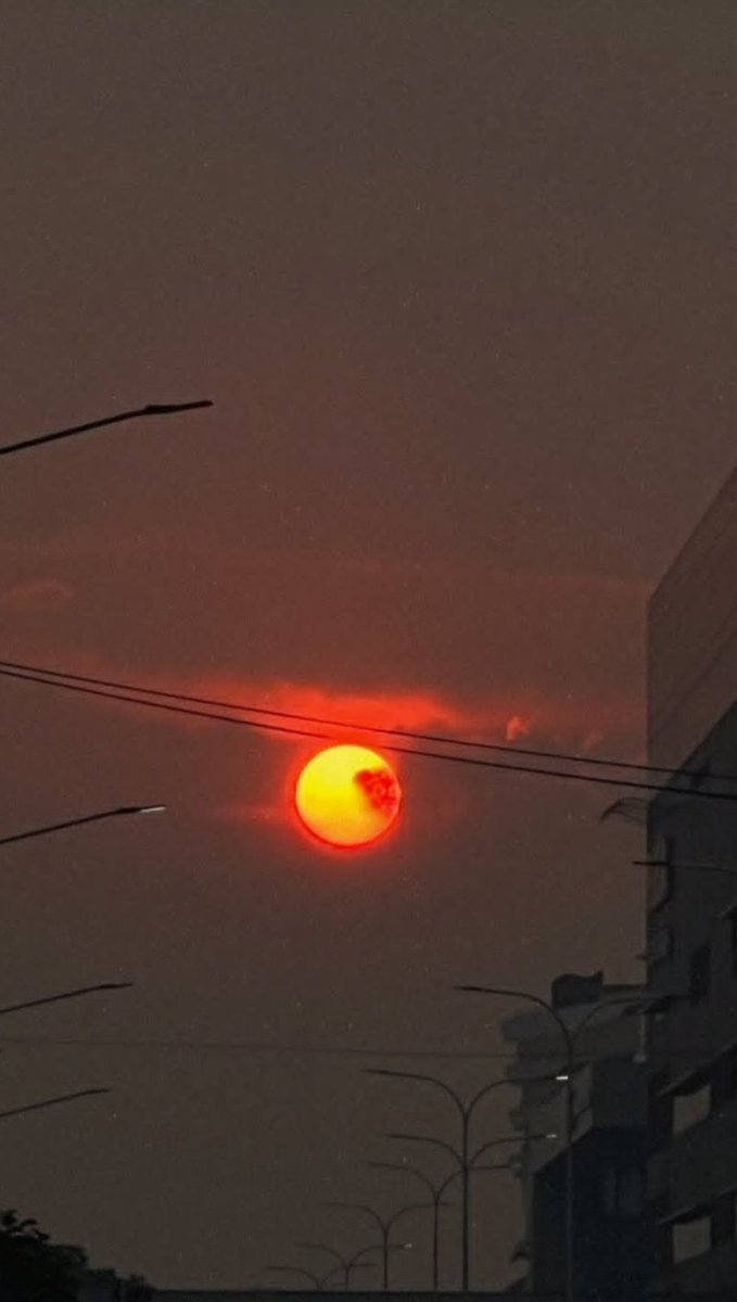 stonewall_alter's tweet photo. friday 😅 https://t.co/VNsFA0hYe2