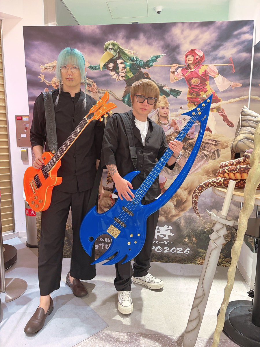 PLC_official's tweet photo. Psycho le Cému 衣装博覧会「大変身博 −衣装はもうひとりのメンバーだ− COSTUME EXPO 2026」
DAISHI&seek一日店長
沢山の方にご来場頂きました。
ありがとうございます。

博覧会にて撮影されたお写真は衣装、資料展示部分は会期後にSNSへの投稿お願い致します。

楽器、武器を持ってのお写真は会期中も問題ありませんので是非SNSへ投稿して頂いてより沢山の方に衣装博覧会を知って頂けたらと思います。

土曜日、日曜日、渋谷WWW Xのツアーファイナルに併せて是非お立ち寄りください。