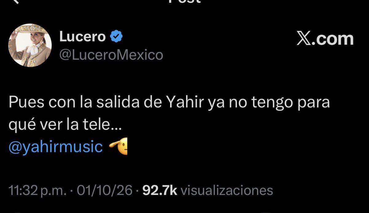 Raulgutierrez's tweet photo. 😂 Una que sí se enojó y se molestó, agarró su control y ¡apagó la televisión! Fue Lucerito. 📺🙈

Y les digo una cosa… ¡hizo bien! 😂 Seguramente agarró un libro y se puso a leer 📖, porque ella le iba a Yahir en #LaCasaDeLosFamososMéxicoMx y, después de su explosión, pues ya no tiene ningún motivo para seguir viendo el programa. 😏

¡Ni modo, Lucerito! A veces toca apagar la tele y cambiar de canal… o de reality. 🔥