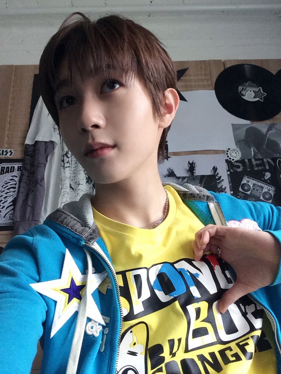 dewfugi's tweet photo. 당황스럽다 .. ��� 남자아이들 어 떡 해 https://t.co/4TfeYWObwp