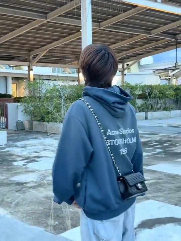 withyouwerebear's tweet photo. อห เสื้อคู่ กรี๊ดดดดดดดดดกกดดด แล้วถ่ายมุมเดียวกันอีกกกกที่เดียวกันด้วย! แบบนี้จะเรียกว่าไรถ้าไม่ใช่แฟนอะะะ !!! ((แล้วป๋อไม่ต้องลงรูปหันหลังก็ได้แต่ลงไว้ให้ทุกคนเห็น ผมหวงผมมาแสดงความเป็นเจ้าของงี้)) กรี๊ดดดดดดดดดดดดดดดดดดดดดดดดด

#teeteepor https://t.co/WrWpyud0ih