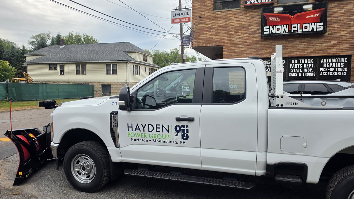 TruckShoppe's tweet photo. Installed a Boss 8'2" DXT Poly V on this 2026 Ford F250 for Hayden Power Group Bloomsburg PA....#boss ,#Haydenpower ,#Haydenpowergroup ,#dxt ,#bossplow https://t.co/NY4frFNfLu