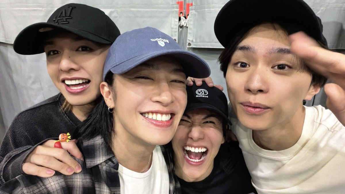 kengouhata's tweet photo. ･
初日まであと１週間だって🥰🥰🥰 https://t.co/OgnwM10JbE