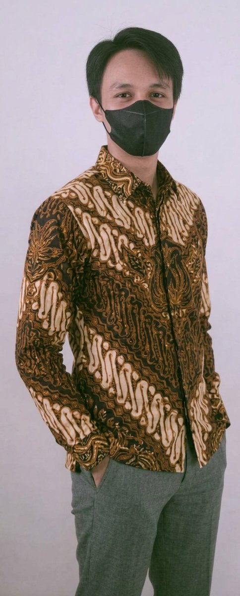 DIAR_RIE's tweet photo. Met hari batik nasional 🥰
#latepost #haribatik #moment https://t.co/PpLy4EYmyf