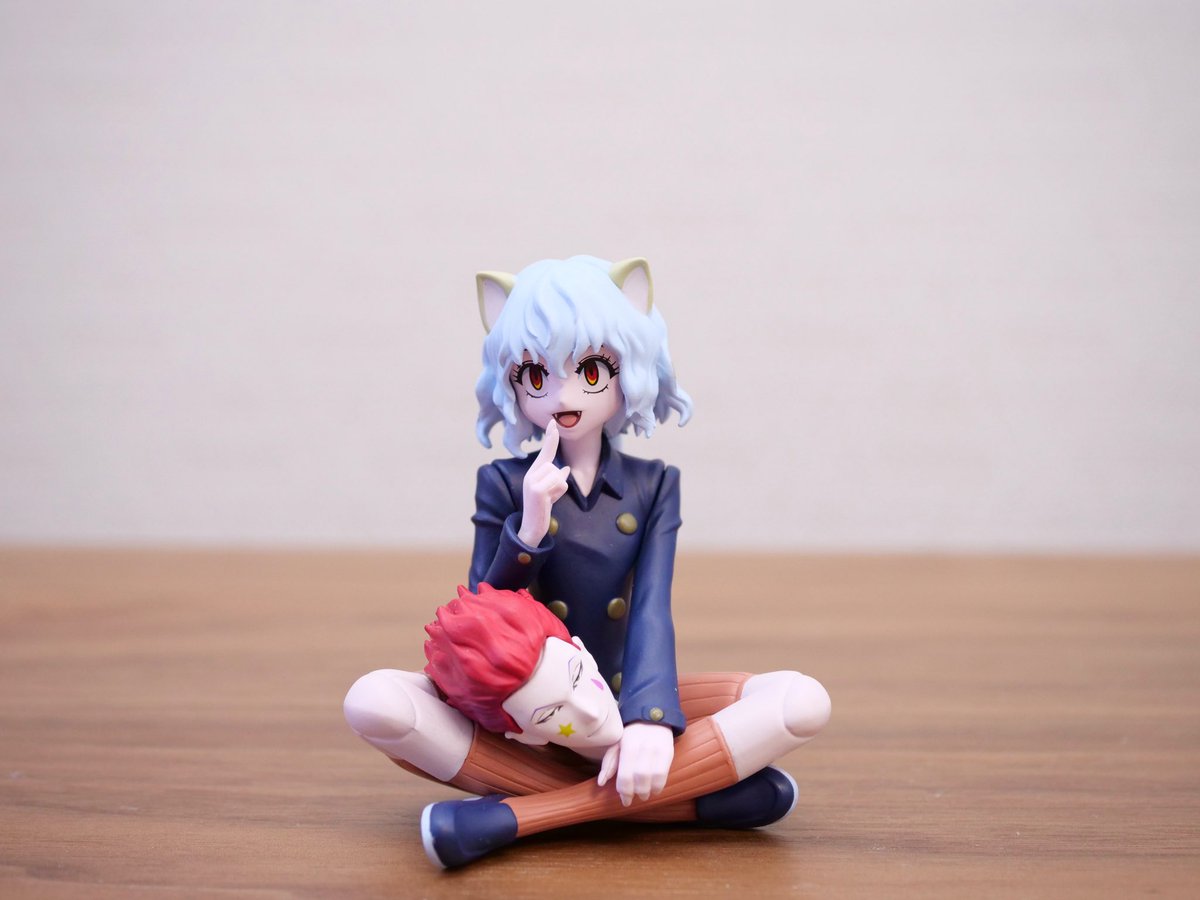 kissshot51's tweet photo. ピトーのフィギュアが手に入ったから生首置いて遊んでる https://t.co/6LBvAMeCYV