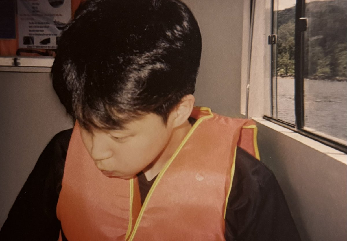 jminblonde's tweet photo. the most cutieful photo of jimin https://t.co/gzms1VsaGN