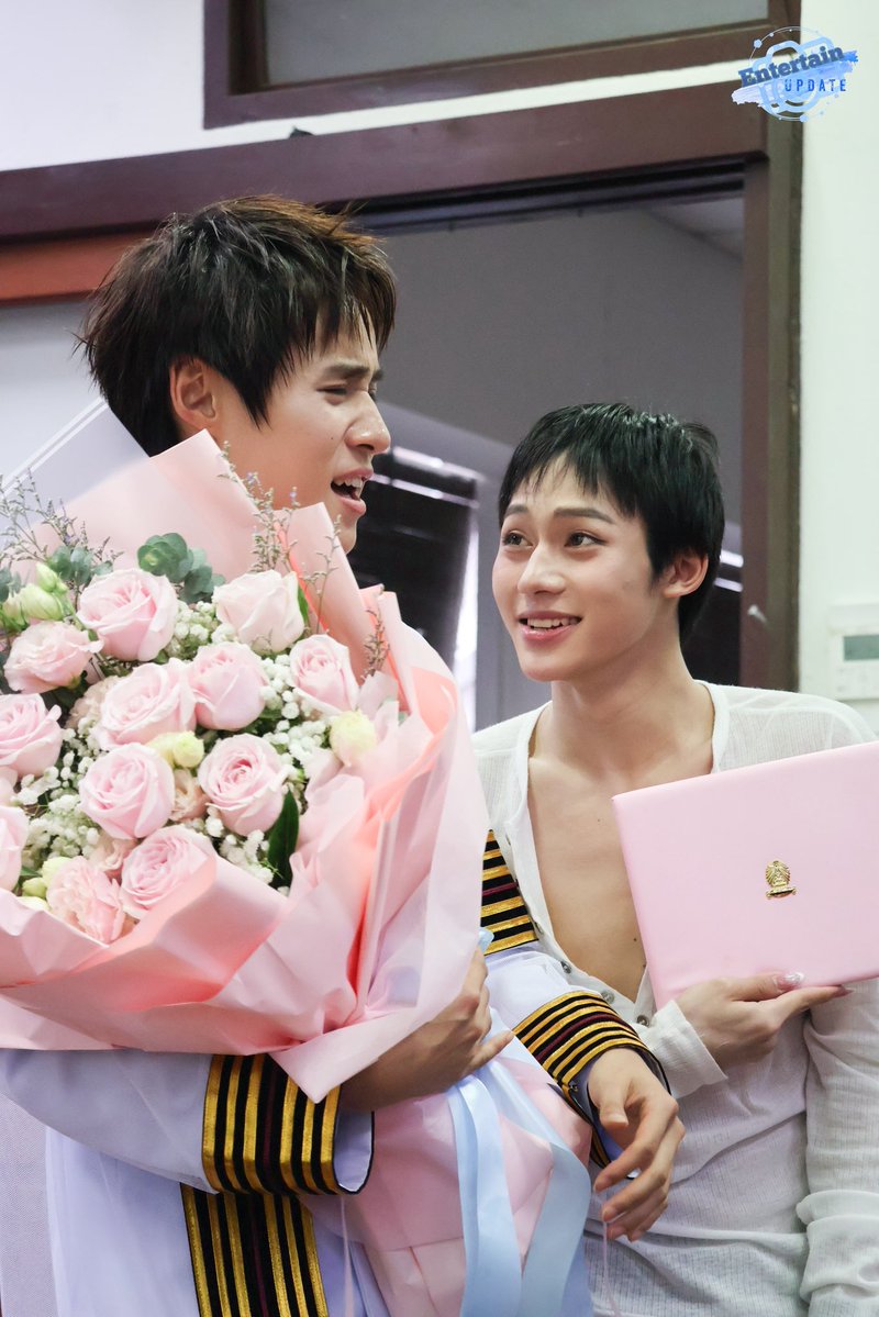 iseaisawiseen's tweet photo. อ้ยยยน่ารักwaaa

#GraduateNutdan #LYKN 
#nnutdan #lego_rapeepong https://t.co/Cpl1P3aK1r