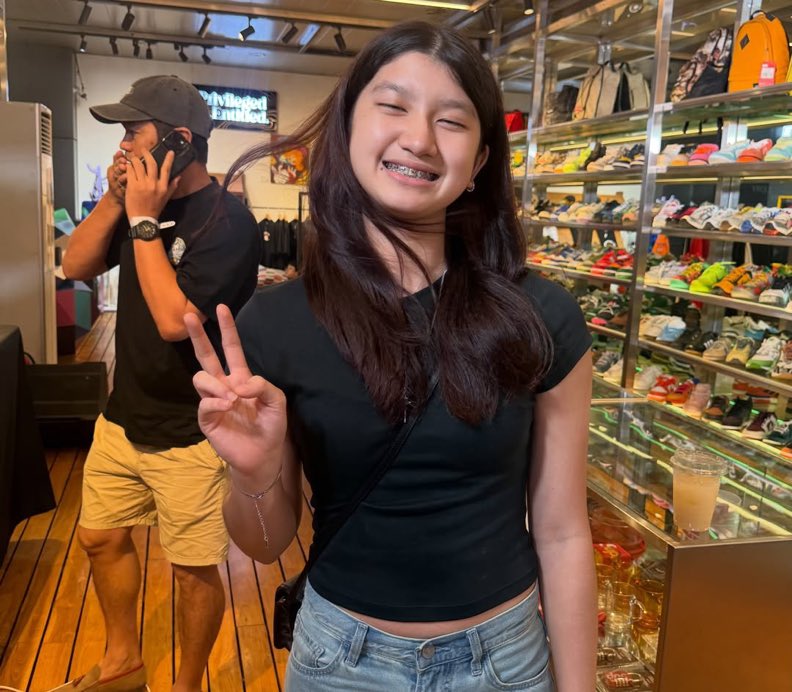 71for3's tweet photo. tANGINA DIKO NA KAYA NAKA CROP TOP SHAAAAAAAAAAA OMFGGGGGGGGG https://t.co/ugGpvLeRQ0