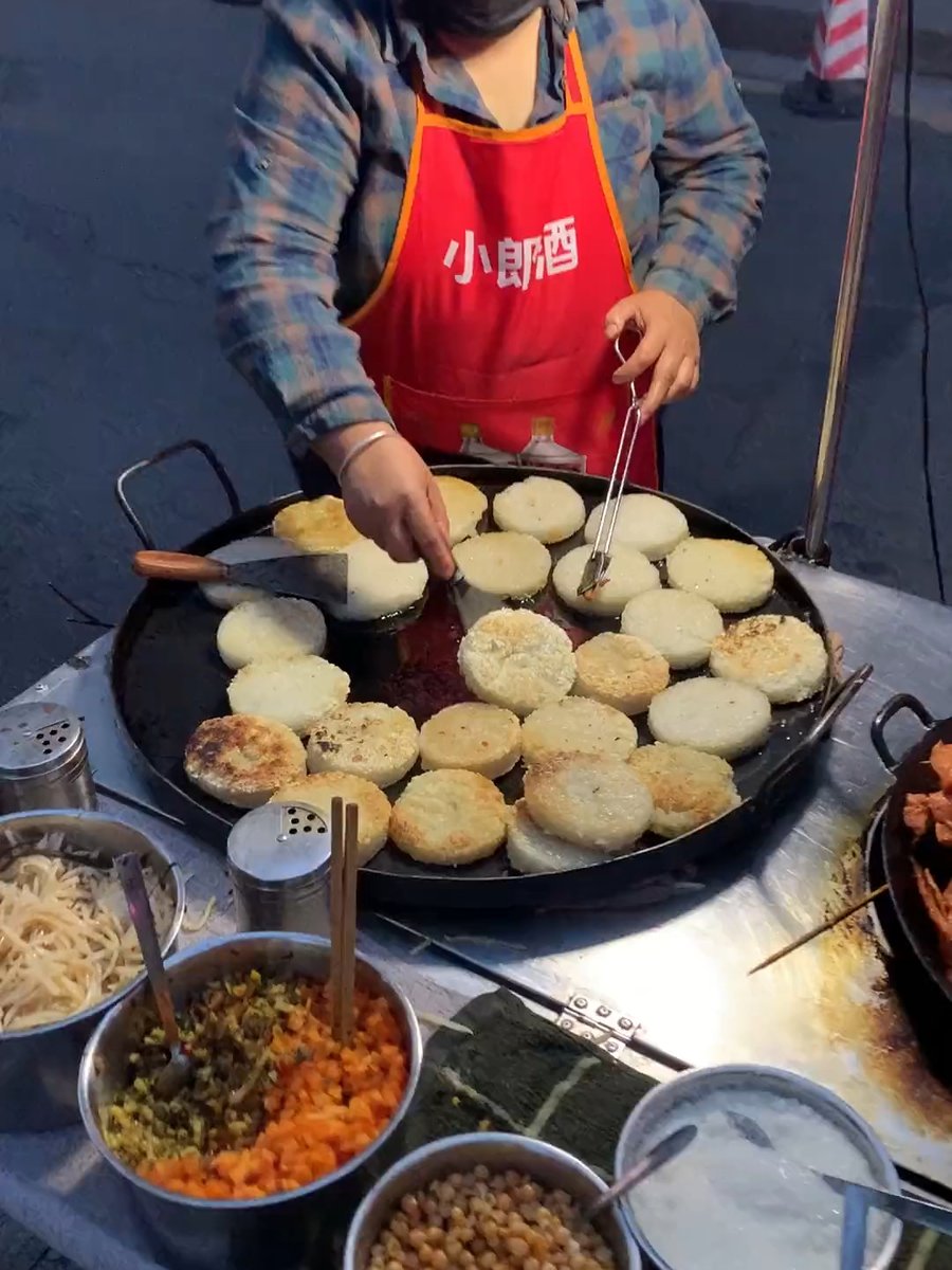 RushTrailoxpc's tweet photo. Hungarian goulang cuisine hits Zhangzhou, bringing unique flavors to local foodies in the city!， https://t.co/myxB3H6DYB