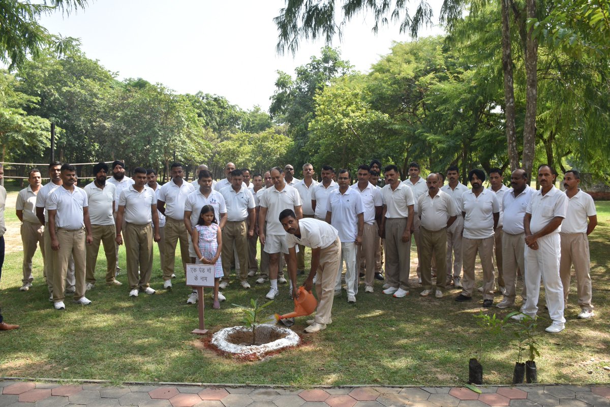 51Crpf's tweet photo. Under the able guidance of CO Sh. Vikram Singh, 51BN @crpfindia marked #GandhiJayanti &amp; #SwachhBharatDiwas with the #EkPedMaaKeNaam plantation drive &amp; Prabhat Pheri 🌱🇮🇳.
@ignwscrpf
#SwachhataHiSeva #SHS2026 #2ndOctober
@SwachhBharatGov @SwachhBharat @MoHUA_India @MoJSDDWS https://t.co/YnBwRVc3Hg