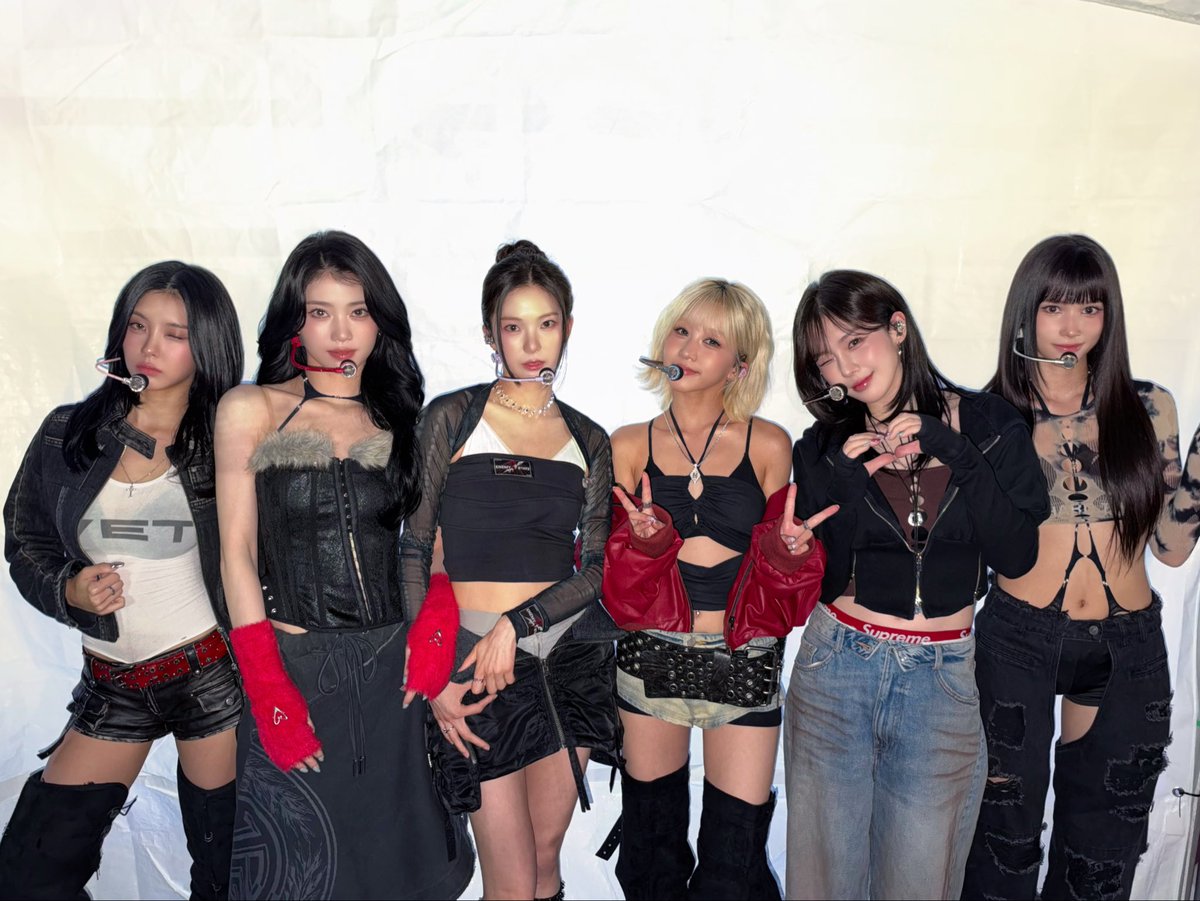official_kep1er's tweet photo. [Catch the moment📸]

안동에서 함께한 특별한 가을밤
짱플러의멋진 무대와 
즐거운 에너지로 가득했던
2026 안동 K-POP 콘서트✨

함께해 준 Kep1ian 모두 고마워요💜

#Kep1er #케플러 https://t.co/3ymi0GYr4N