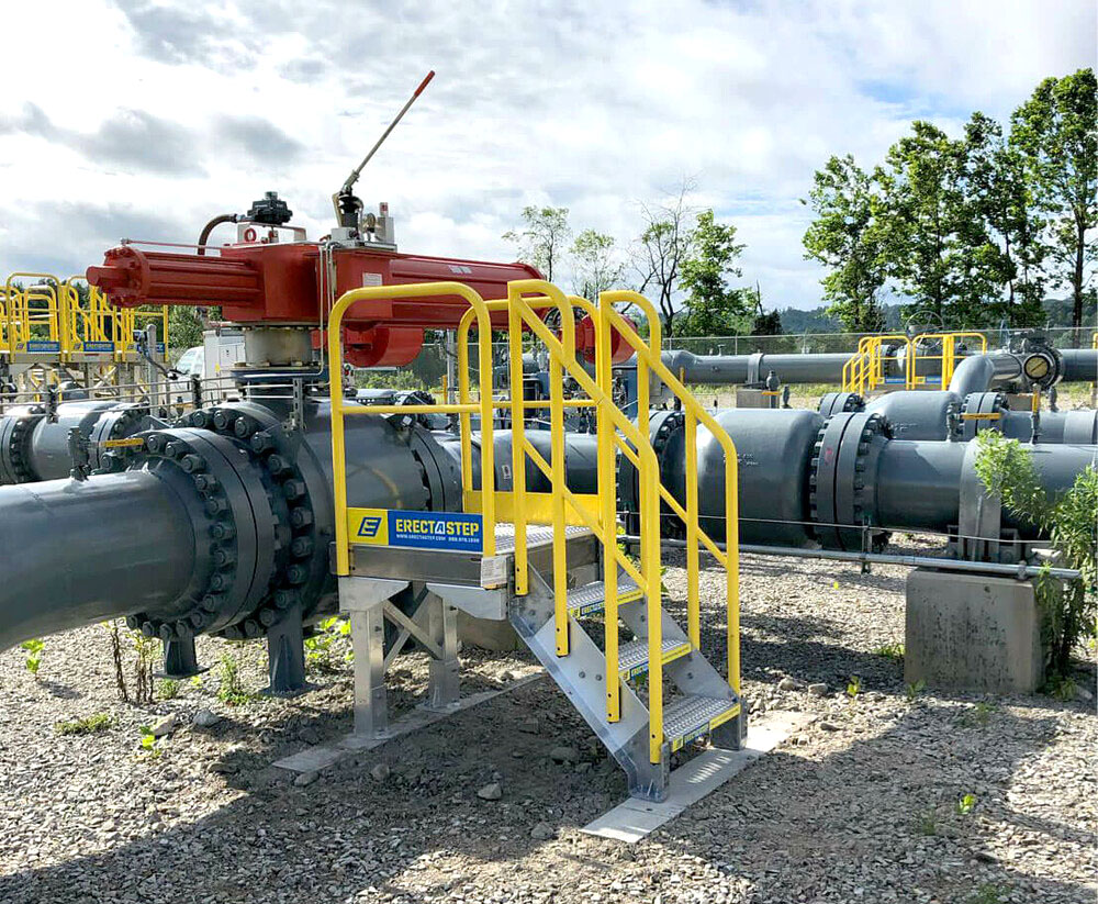 ErectaStep's tweet photo. A pipeline facility needed valve access fast. SunnySide Supply delivered an in-stock ErectaStep platform installed in one day without welding or hot work. #ErectaStep #PipelineOperations #IndustrialMaintenance #ModularAccess https://t.co/tgv5u8FfqK