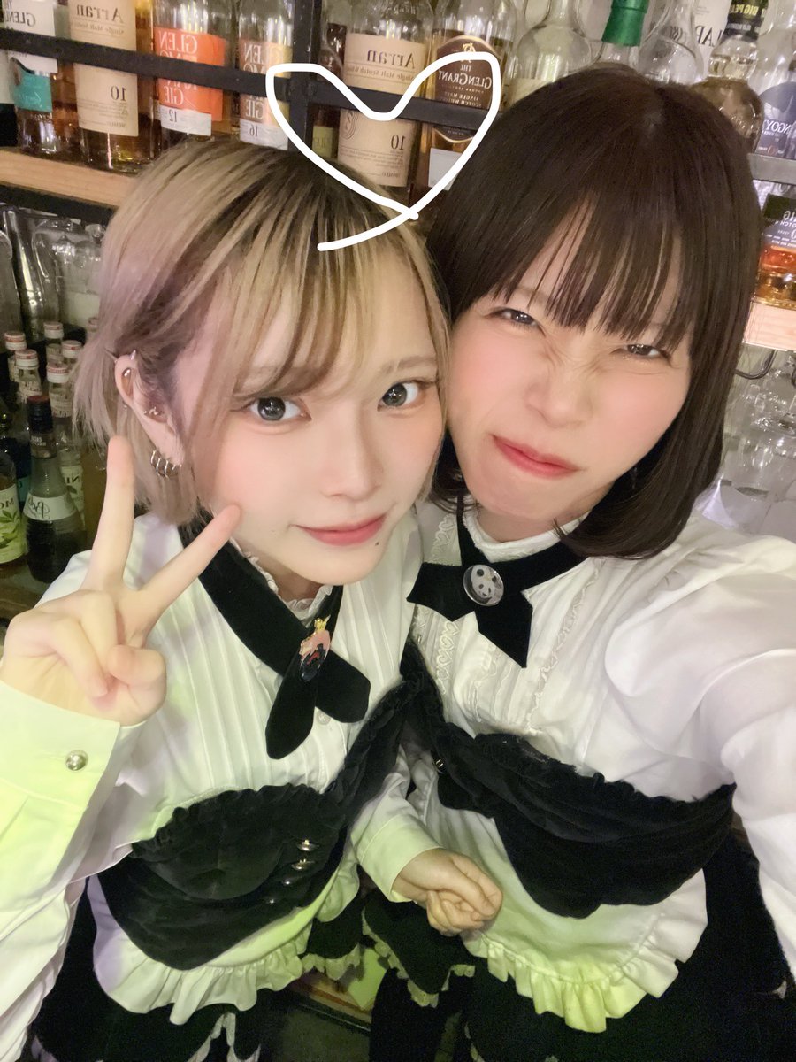 asmsmilkcafe's tweet photo. 今日からの新人のスタッフがいます〜！🌸

❤️かおり
🍟ポテトの妖怪まな🍟
🆕🩷さな

ポテトのこだわり強いまなちゃんはカリカリしっかり揚げたやつが良いそうです🫶

新しいメニューにアンチョビニンニクポテトあるので是非〜！！🍟🍟

🍟 https://t.co/Jll3ibSJqg