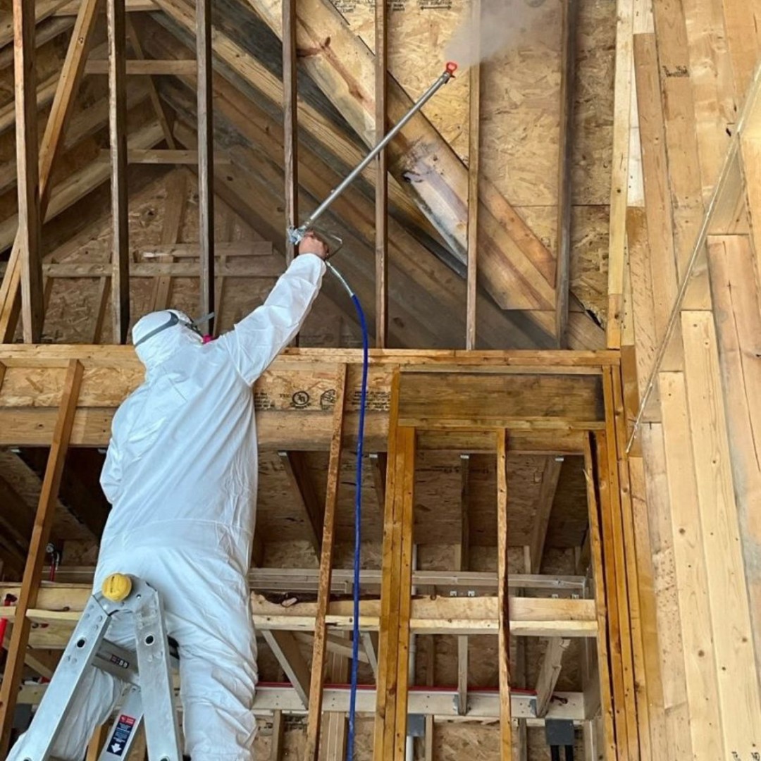 DRYmedic_'s tweet photo. Last post, we showed the mold found on framing at this 10,000 sq. ft. Nashville new build. Now it’s time to treat it. 💪

The DRYmedic team is tackling affected areas throughout the property.

📲 (615) 617-5078

#MoldRemediation #NashvilleTN https://t.co/Be39ZWZ7b8