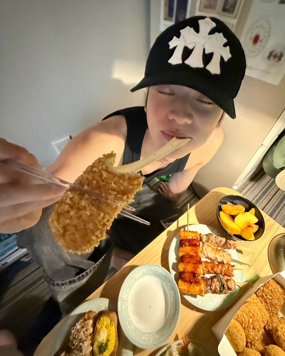 dozzangbot's tweet photo. 라너무부러워 https://t.co/VO30uanHmY