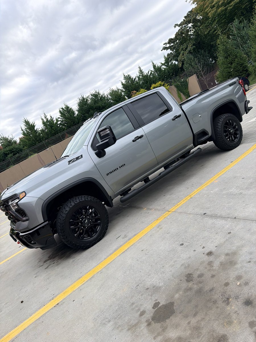 ltpuddin's tweet photo. Out with the old…..in with the new. Diesel prices have gotten insane….time to keep a few extra dollars in my pocket https://t.co/zwwo3mVzxj
