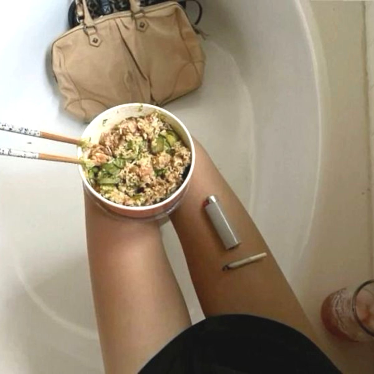 asherexic's tweet photo. ᢉ𐭩 #qotd : what is a fear food of yours?

#edrtwt #thinspo #wl #ricecaketwt https://t.co/chvyCrhhgt