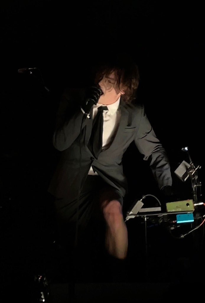 torosundae's tweet photo. her legs make me feel like a victorian man seeing skin for the first time https://t.co/gm6cuFWFfl