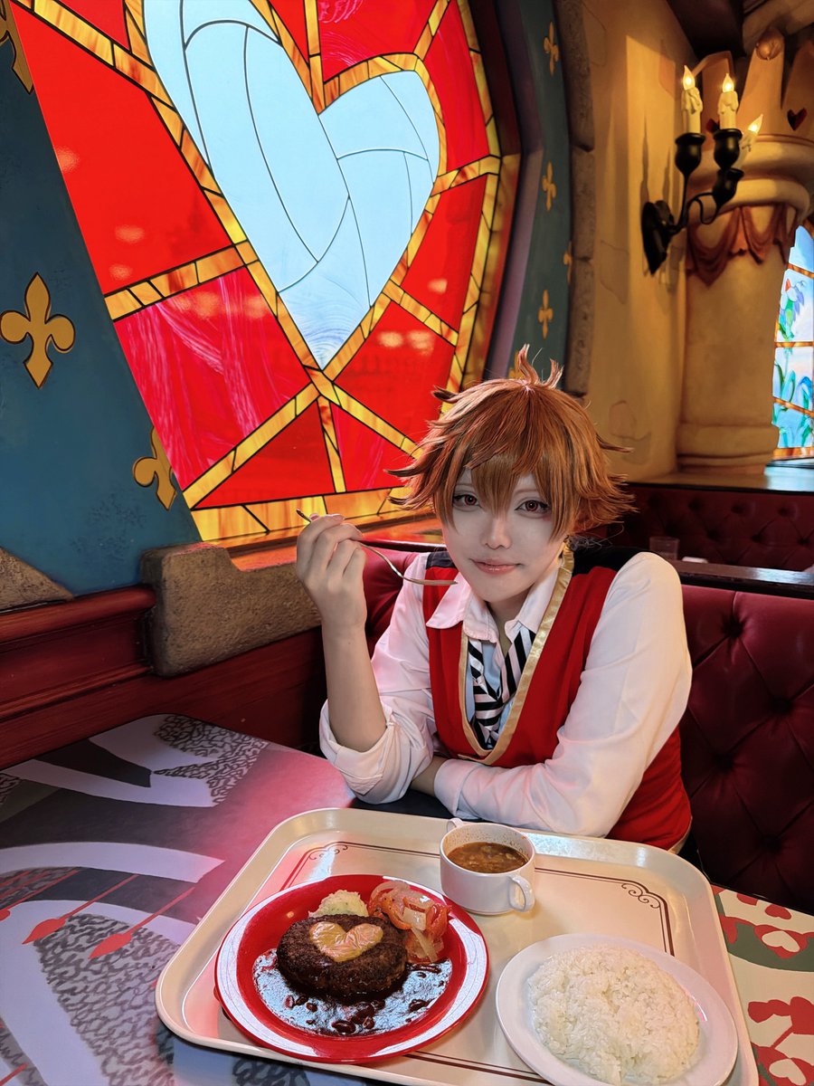 user_96neco's tweet photo. ♥️「お前も一緒に食う？」

 #Dハロ仮装2026  #Dハロツイステ https://t.co/HCCuQ9fYLd