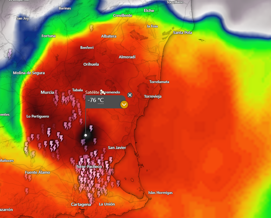 Stormyalert's tweet photo. Tremendo monstruo en la Región de Murcia!!⚠️⛈️
Tormenta extremadamente intensa con topes de nubes de -76ºC!! Una completa barbaridad.
Mucho cuidado con este bicho, ya que puede dejar inundaciones repentinas y lleva un aparato eléctrico brutal.
#euwx #Meteo #Weather https://t.co/zRF1Rkc7ph