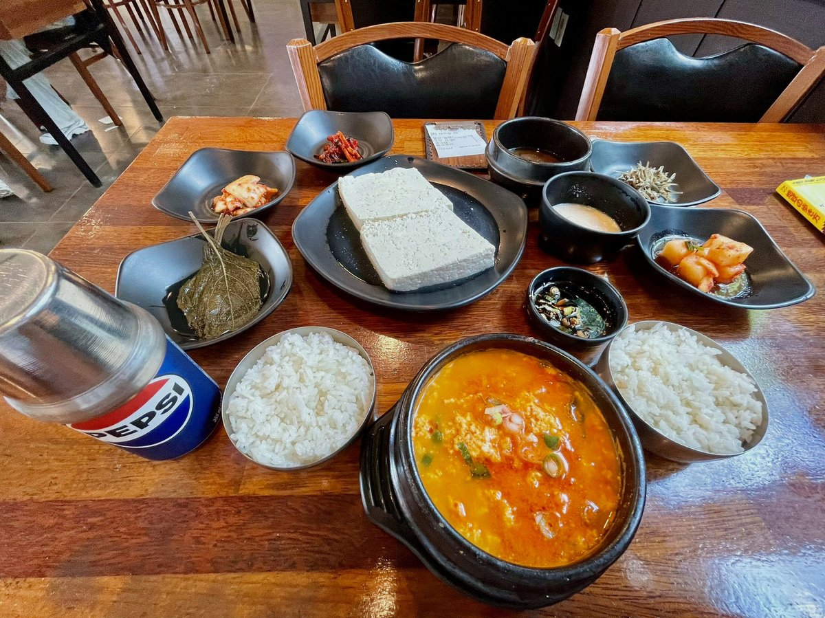 rayribradbach's tweet photo. まってね^^;
10月5日、クローズまでバイト希望出しちゃったな^^;^^;タスケテ https://t.co/F5l4H8nkwA