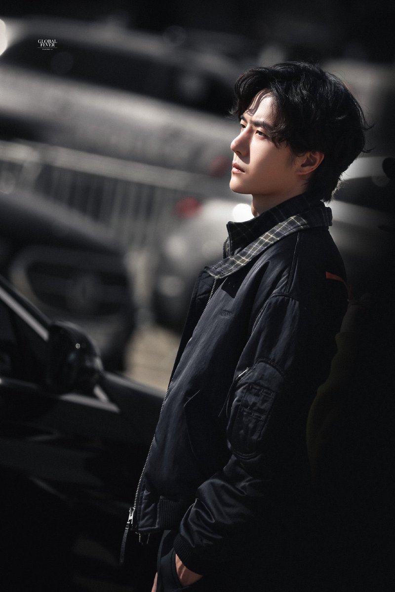 XZhanbaobao's tweet photo. บ้านโกลบอลอัพรูปเพิ่มพร้อมแคปชั่น “เดินเข้ามาใกล้เหมือนสายลมฤดูใบไม้ร่วง” เป็นสายลมที่นุ่มนวลที่อาจแฝงความเงียบเชียบและเย็นชาเล็กน้อย ฮือออ แต่วอปเหมือนทายาทชนชั้นนำตระกูลอัลฟ่าที่มีอิทธิพลทางการเมืองอ่ะ https://t.co/80i1N56BBi