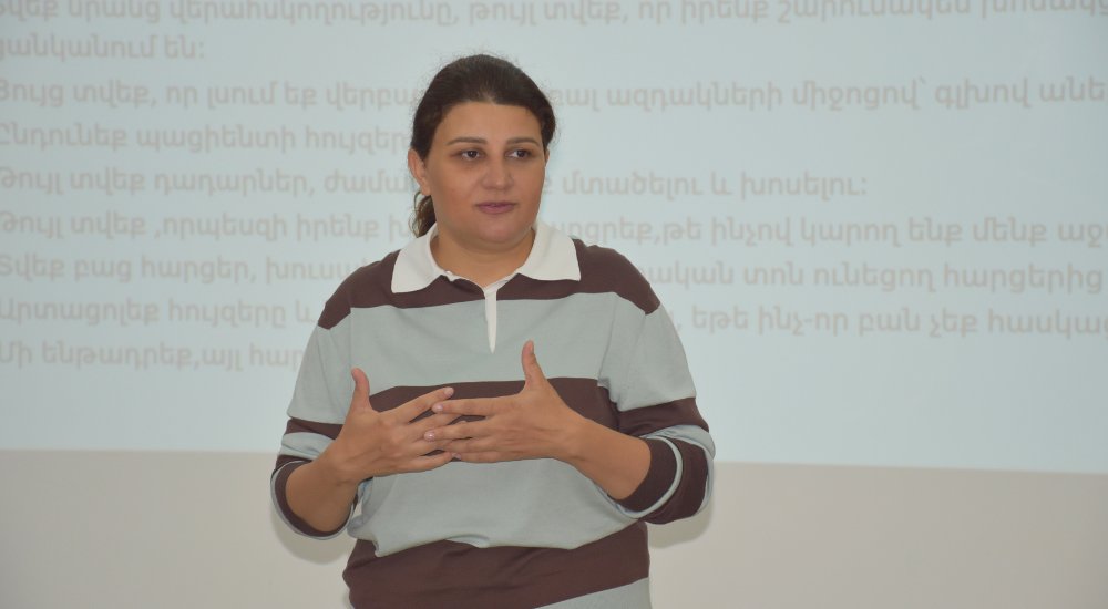 UNFPAArmenia's tweet photo. 🩺 Safe, confidential &amp; dignified care is vital for sexual violence survivors. 31 healthcare workers from the Kotayk region are now able to provide trauma-informed, survivor-centered clinical support thanks to #UNFPAArmenia &amp; #OxYGen training. 
See more: https://t.co/l4310QGDHf https://t.co/zwfwrou2fW